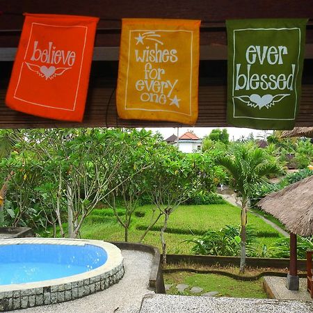 Mandala Hostel Ubud Buitenkant foto