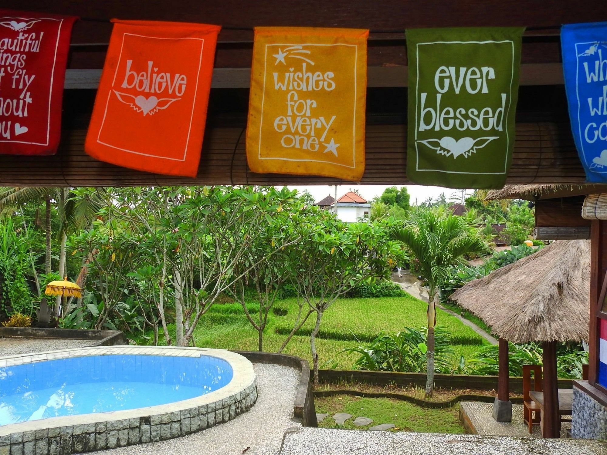 Mandala Hostel Ubud Buitenkant foto