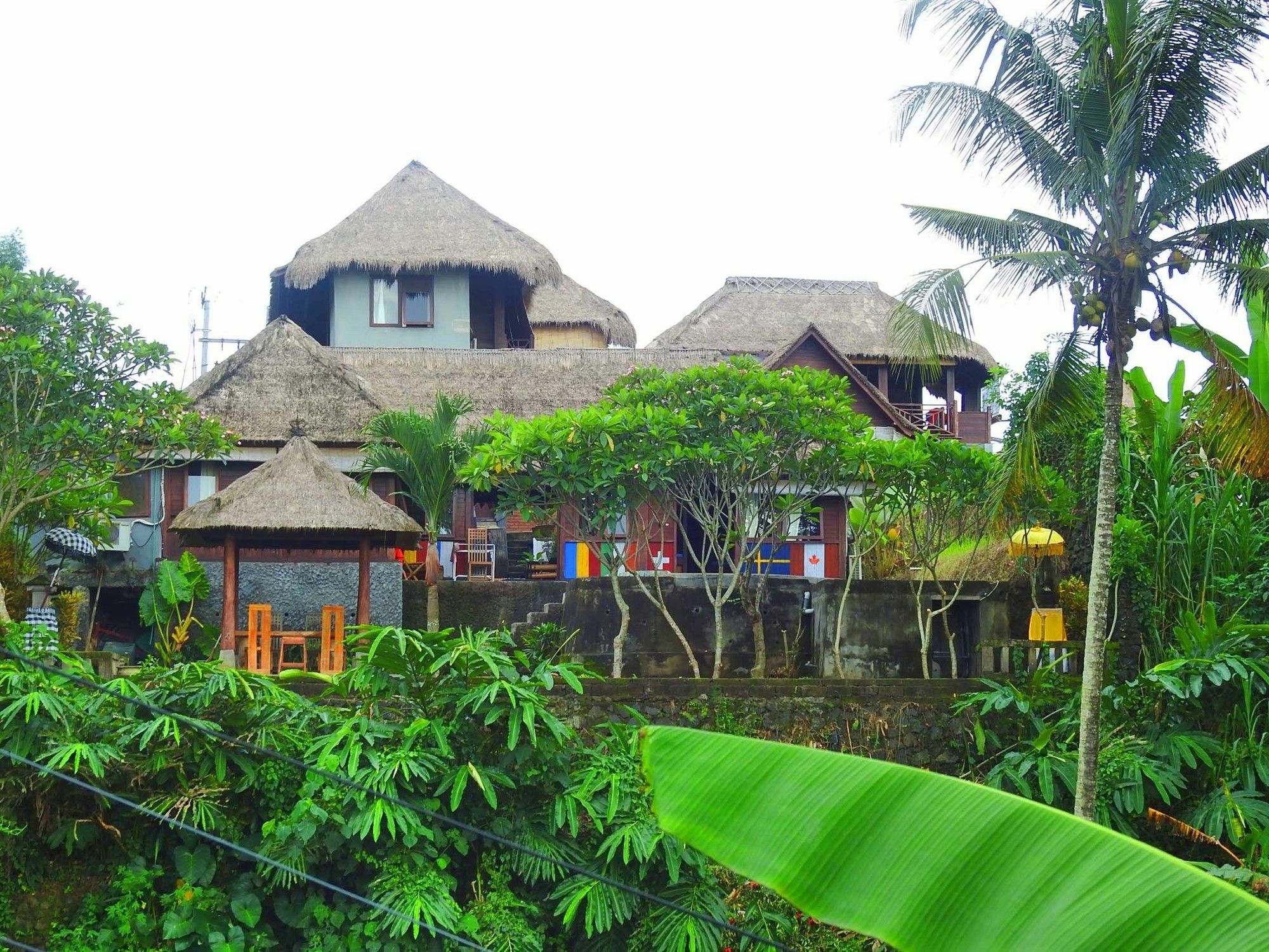 Mandala Hostel Ubud Buitenkant foto